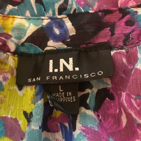 I.N. San Francisco Abstract Floral Flutter Sleeve Blouse - Picture 7 of 7
